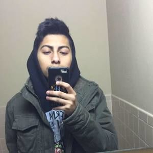 Meet your Posher, Sebastian